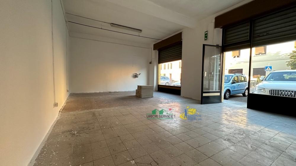Stabile intero bilocale in affitto a collecchio - Stabile intero bilocale in affitto a collecchio