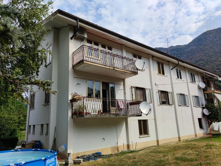 Esterno - Appartamento bicamere in vendita a Gemona del Friuli