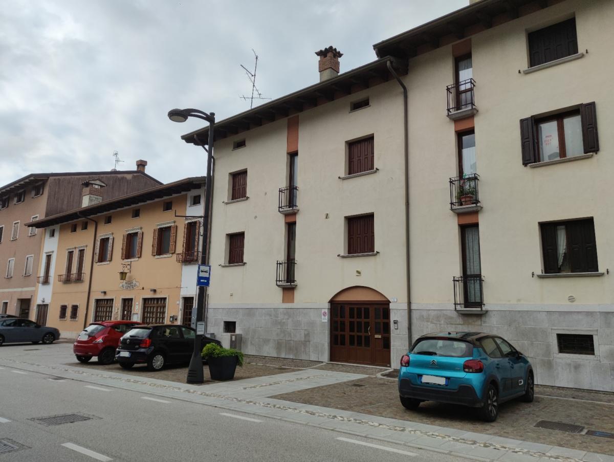 Esterno - Casa quadricamere in vendita a Gemona del Friuli