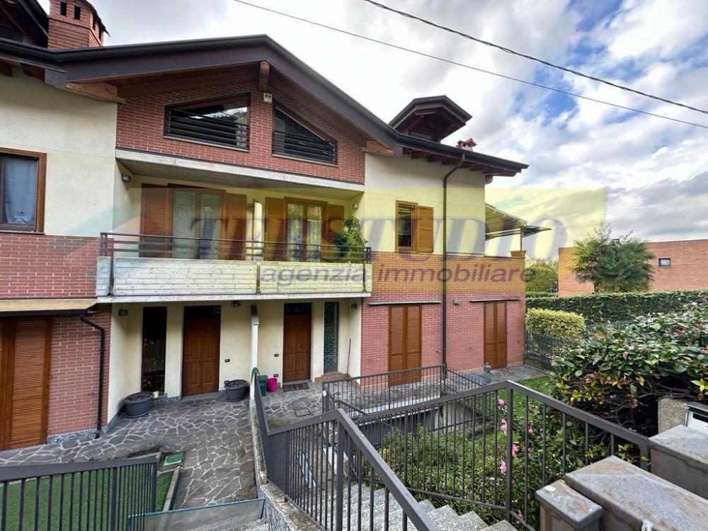 Appartamento quadrilocale in vendita a Cisano Bergamasco - Appartamento quadrilocale in vendita a Cisano Bergamasco