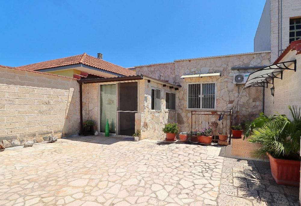 Villa indipendente quadrilocale in vendita a bari - Villa indipendente quadrilocale in vendita a bari