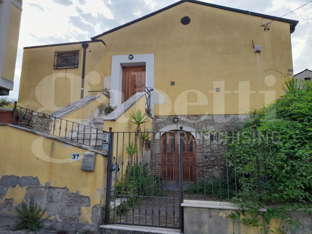 villa indipendente in affitto a Benevento