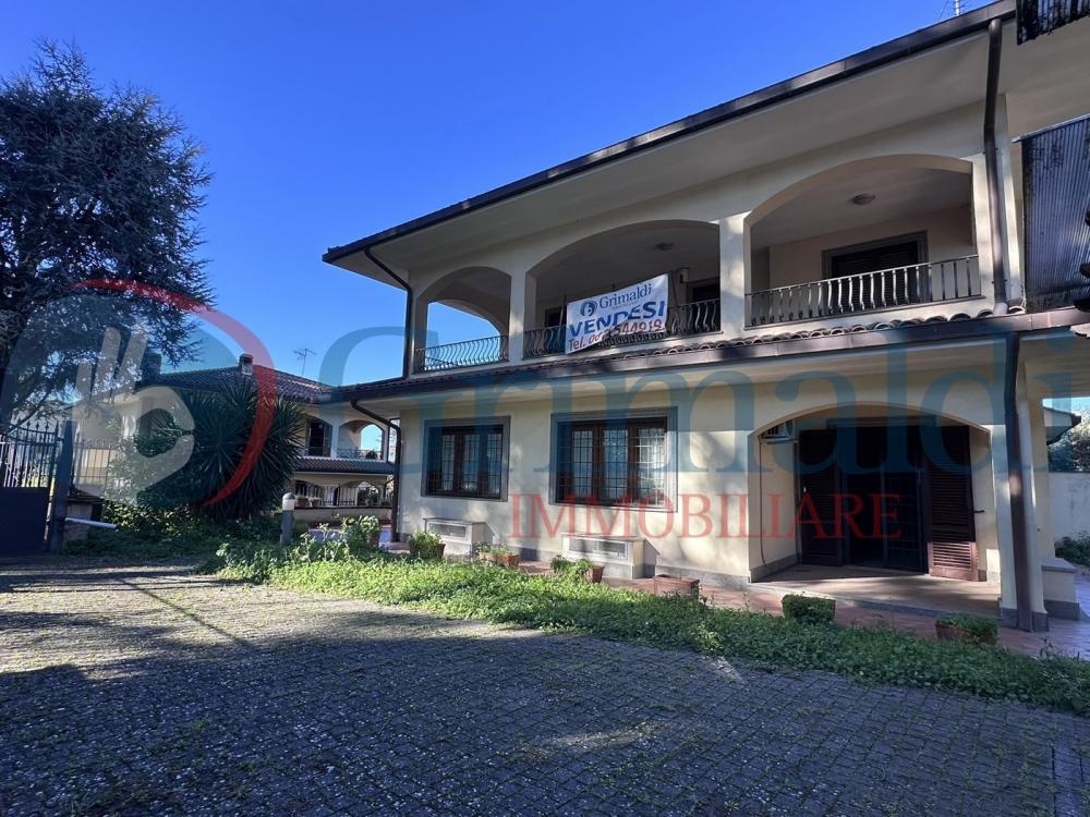 Bifamiliare plurilocale in vendita a grottaferrata - Bifamiliare plurilocale in vendita a grottaferrata