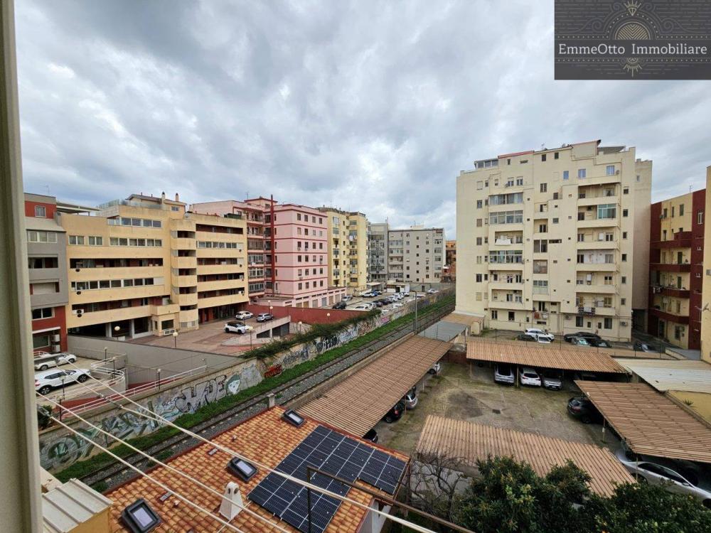 Appartamento trilocale in vendita a Cagliari - Appartamento trilocale in vendita a Cagliari