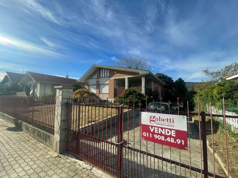 villa indipendente in vendita a Bruino