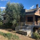 Villa indipendente plurilocale in vendita a cigognola