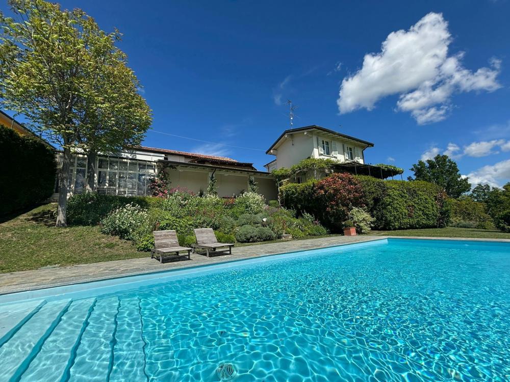 Villa indipendente plurilocale in vendita a montecalvo versiggia - Villa indipendente plurilocale in vendita a montecalvo versiggia