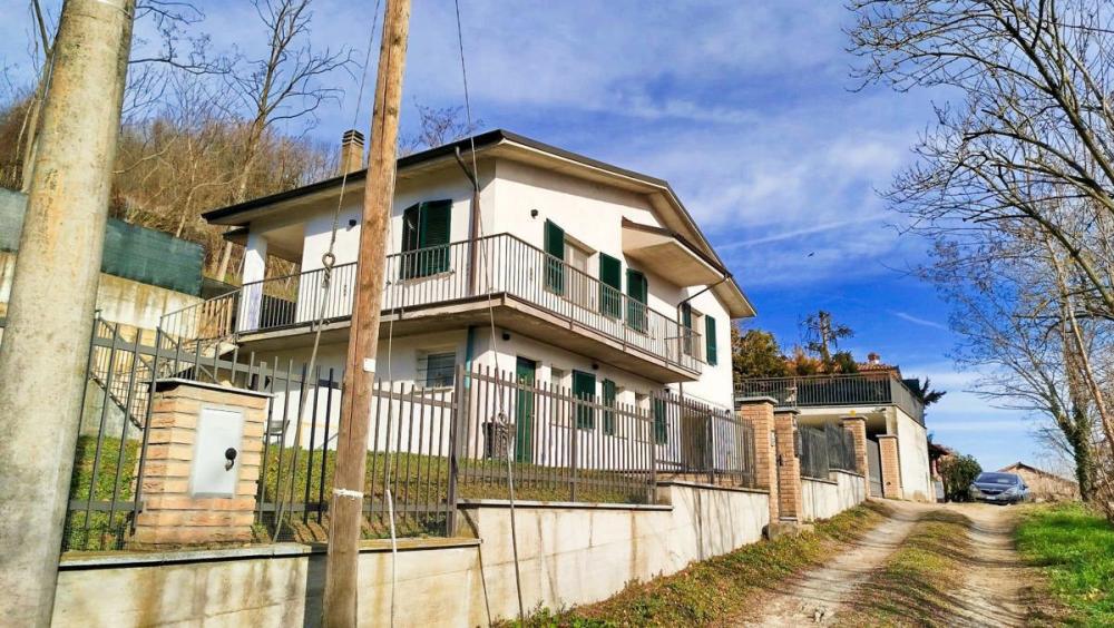 villa indipendente in vendita a Santa Maria della Versa