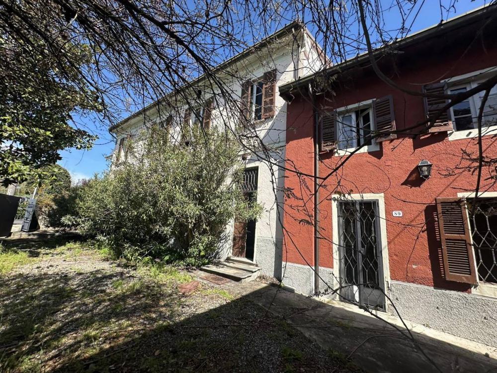 villa indipendente in vendita a Stradella