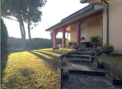 villa in vendita a Ceregnano