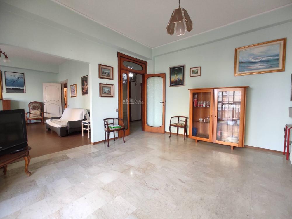 Appartamento plurilocale in vendita a San Benedetto del Tronto - Appartamento plurilocale in vendita a San Benedetto del Tronto