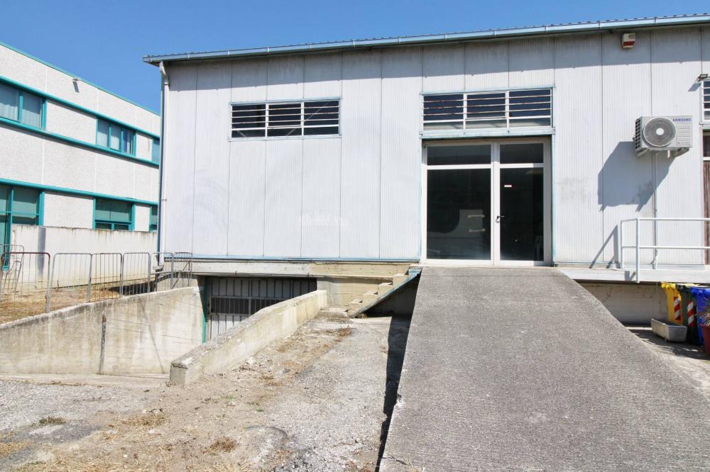 Magazzino-laboratorio in vendita a San Benedetto del Tronto - Magazzino-laboratorio in vendita a San Benedetto del Tronto