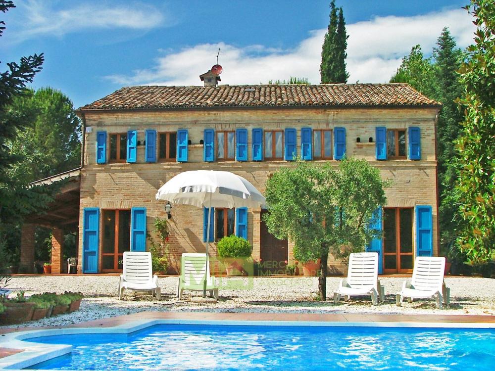villa indipendente in vendita a Monte Vidon Corrado