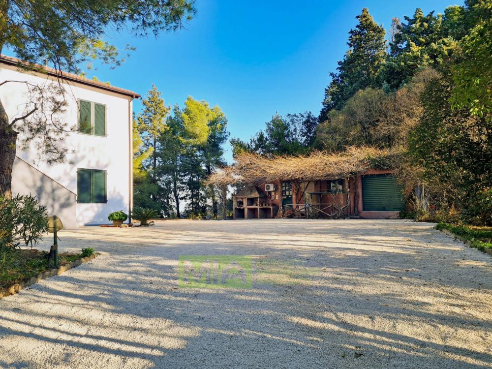 casa indipendente in vendita a Potenza Picena