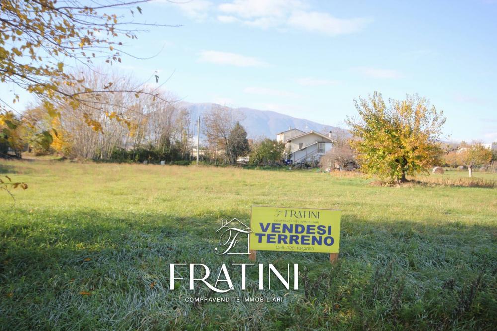 Terreno residenziale in vendita a Sant'Egidio alla Vibrata - Terreno residenziale in vendita a Sant'Egidio alla Vibrata