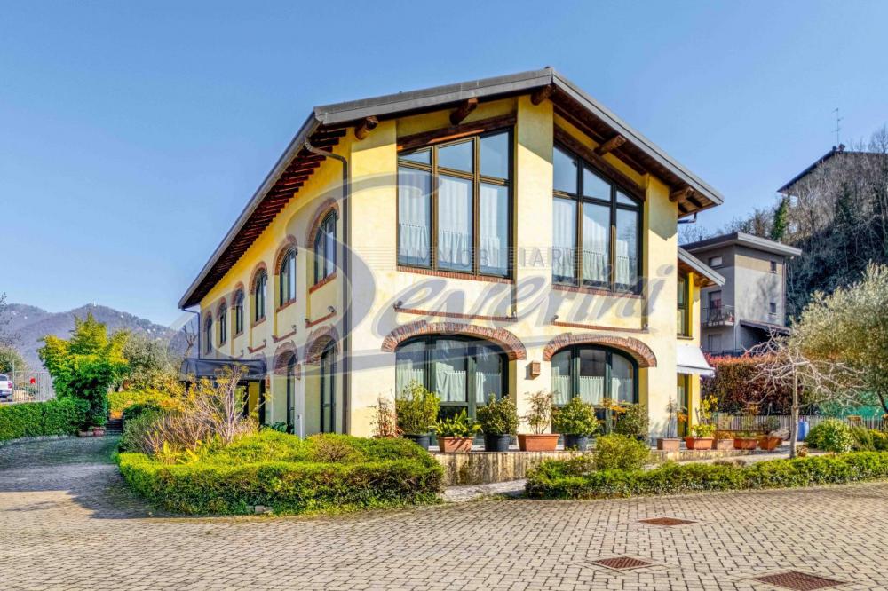 Agriturismo in vendita a Como - Agriturismo in vendita a Como