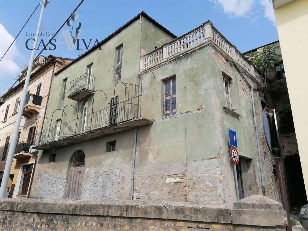 Casa plurilocale in vendita a Monsampolo del Tronto - Casa plurilocale in vendita a Monsampolo del Tronto