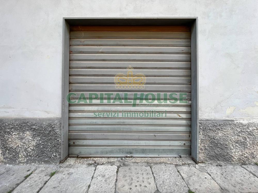 Garage monolocale in vendita a Santa Maria Capua Vetere - Garage monolocale in vendita a Santa Maria Capua Vetere