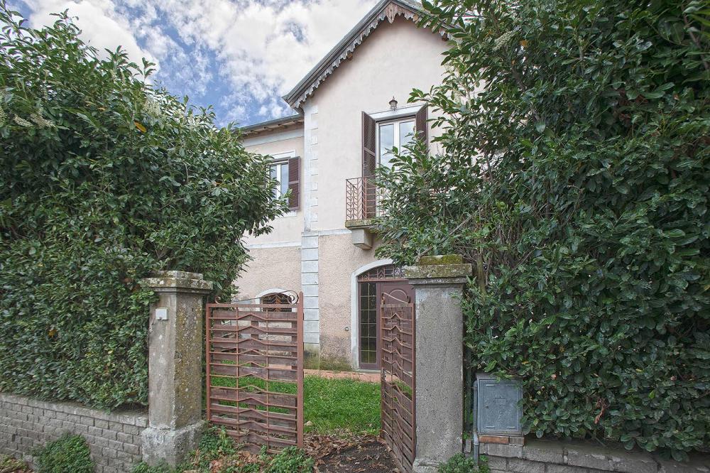 Villa indipendente quadrilocale in vendita a Viterbo - Villa indipendente quadrilocale in vendita a Viterbo