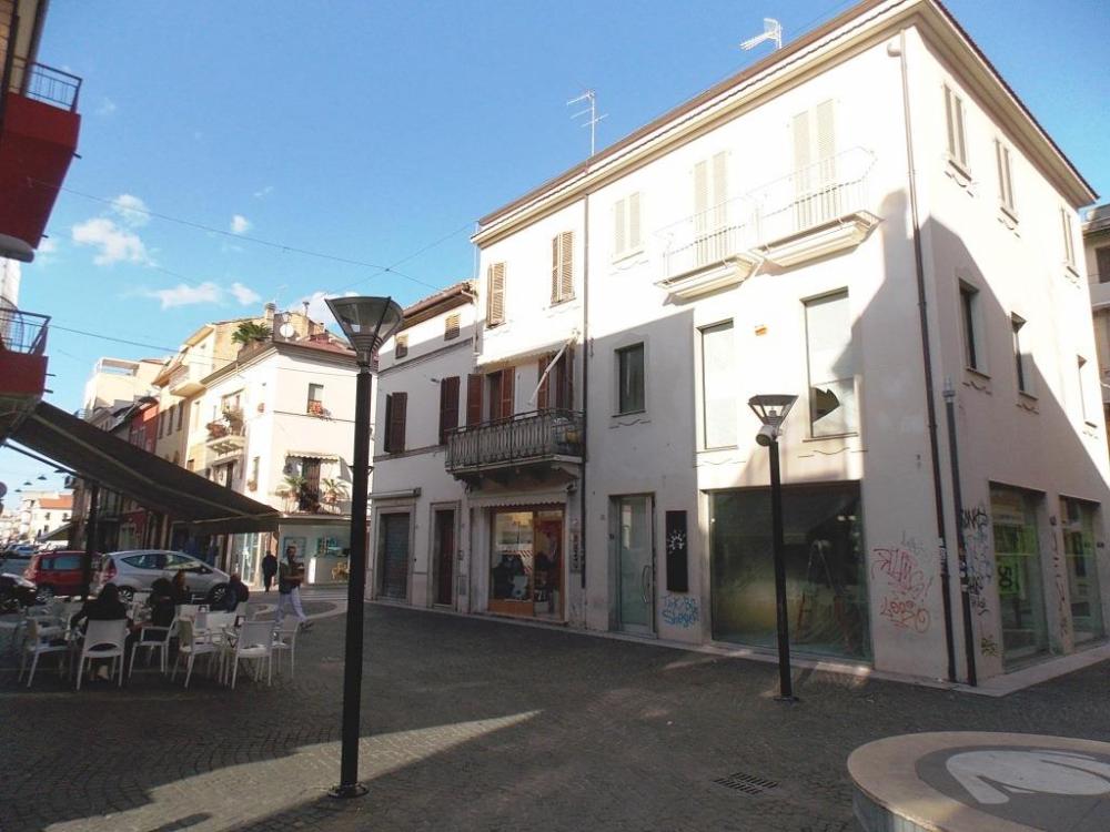 Casa quadrilocale in vendita a San Benedetto del Tronto - Casa quadrilocale in vendita a San Benedetto del Tronto