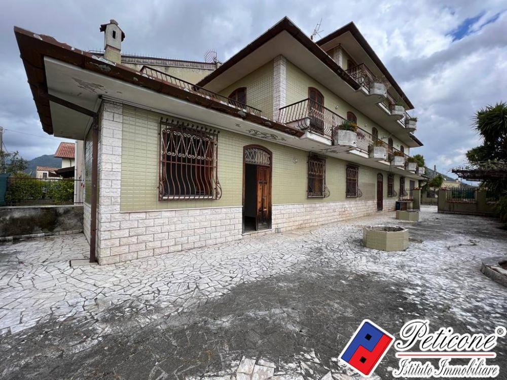 Casa plurilocale in vendita a Monte San Biagio - Casa plurilocale in vendita a Monte San Biagio