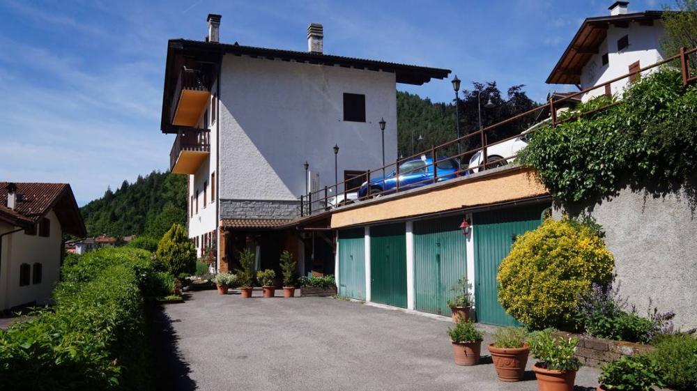 Appartamento trilocale in vendita a Breguzzo - Appartamento trilocale in vendita a Breguzzo