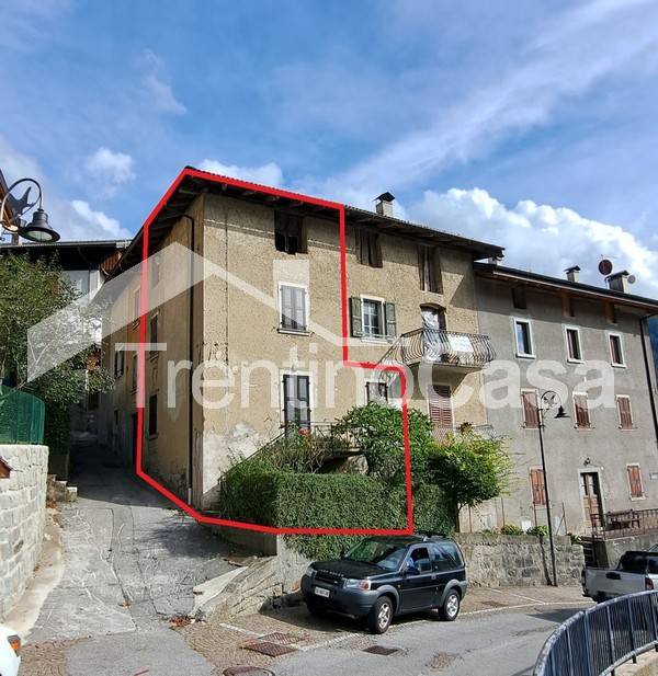 Appartamento trilocale in vendita a Roncone - Appartamento trilocale in vendita a Roncone
