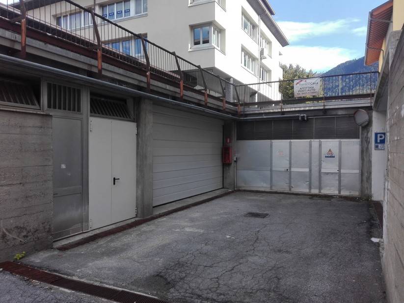 garage in affitto a Tione di Trento