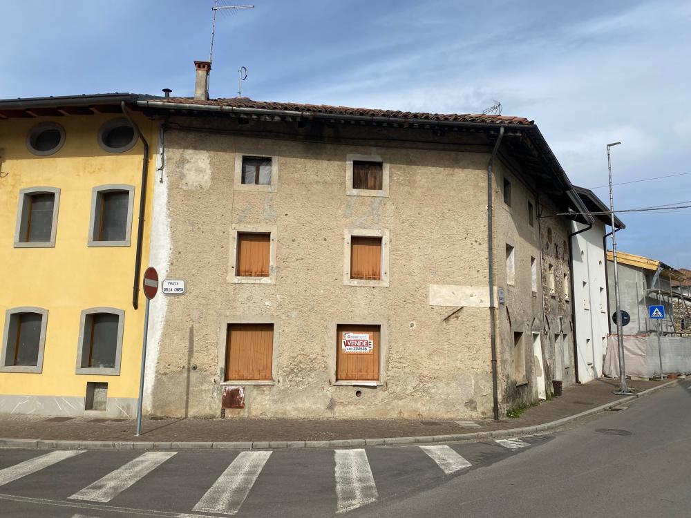 Casa in linea plurilocale in vendita a Pozzuolo del Friuli - Casa in linea plurilocale in vendita a Pozzuolo del Friuli