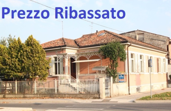 Villa d'epoca tricamere in vendita a Gradisca d'Isonzo - Villa d'epoca tricamere in vendita a Gradisca d'Isonzo