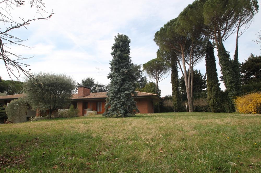 villa indipendente in vendita a Corno di Rosazzo