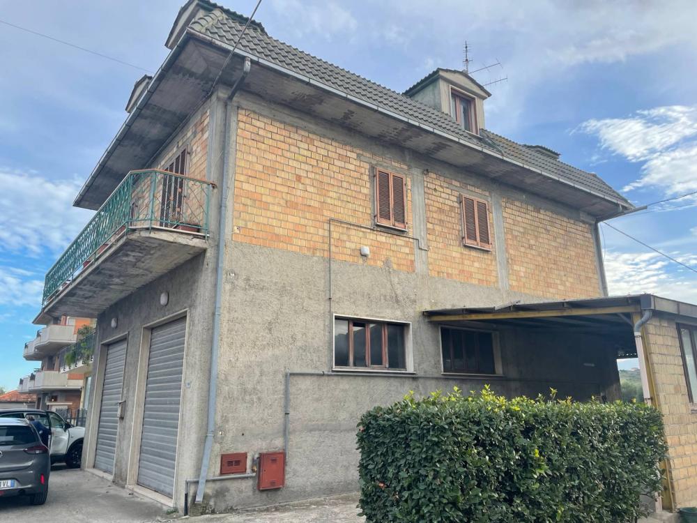 Casa plurilocale in vendita a Civitanova Marche - Casa plurilocale in vendita a Civitanova Marche