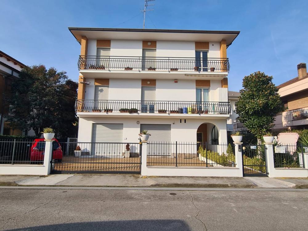 Casa plurilocale in vendita a Porto San Giorgio - Casa plurilocale in vendita a Porto San Giorgio