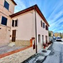 Casa plurilocale in vendita a Fabriano