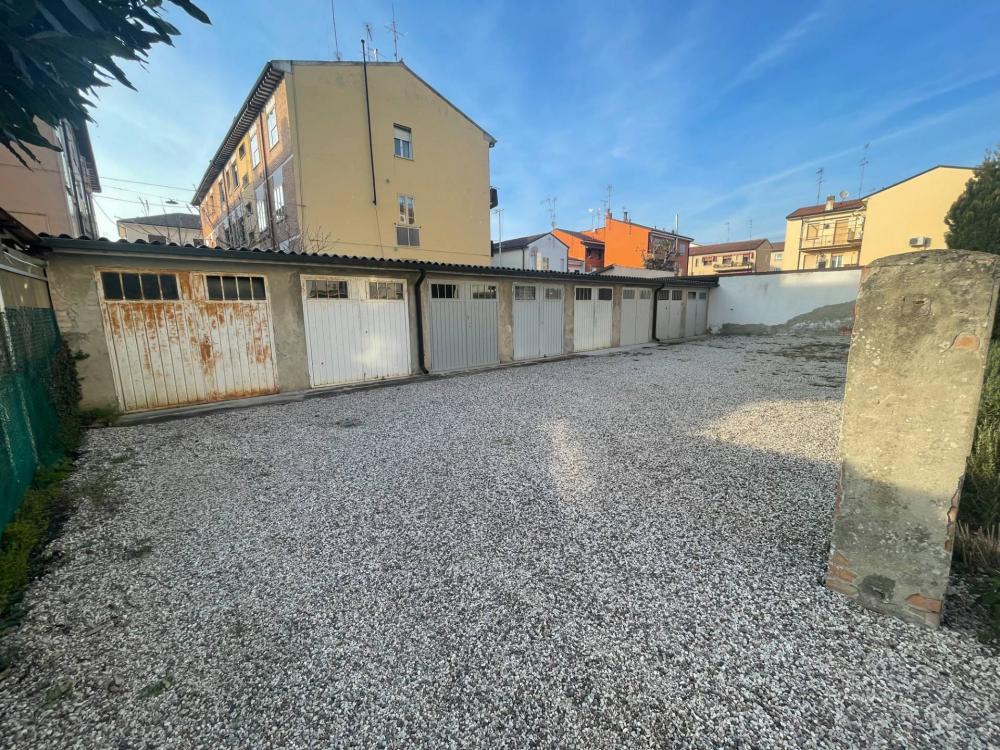 Garage monolocale in vendita a Ferrara - Garage monolocale in vendita a Ferrara