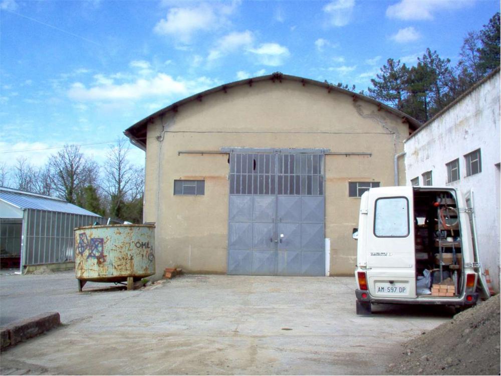 capannone in vendita a Montecarlo