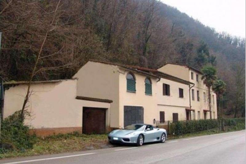 Casa in vendita a Piaggione - Casa in vendita a Piaggione