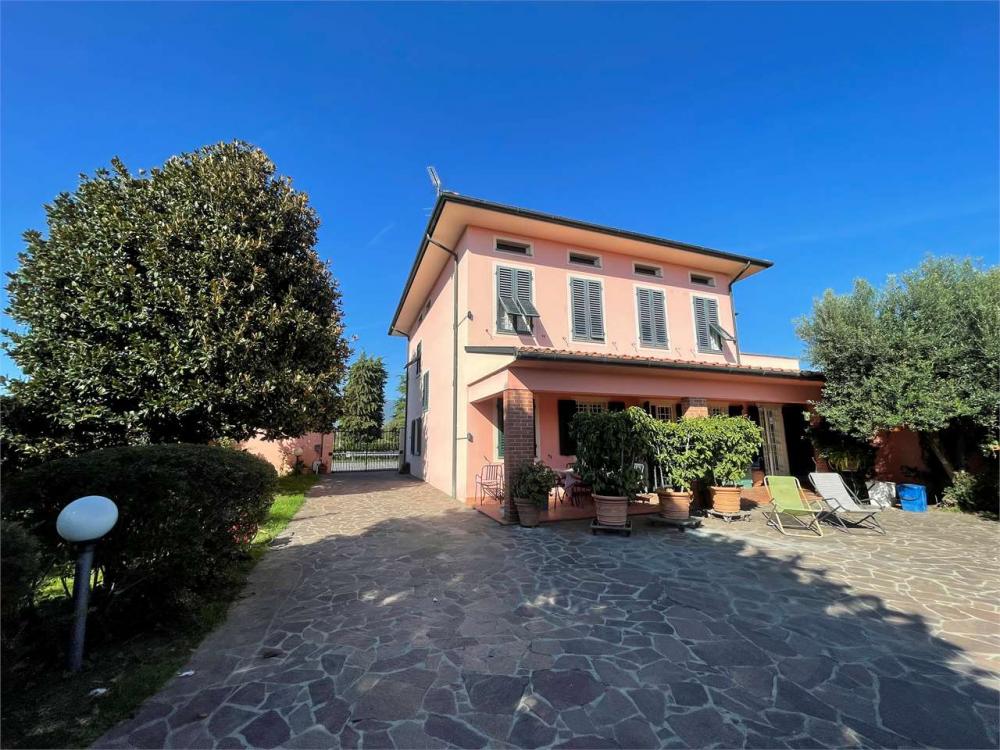 villa in vendita a Camigliano