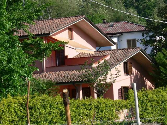 villa in vendita a Carrara