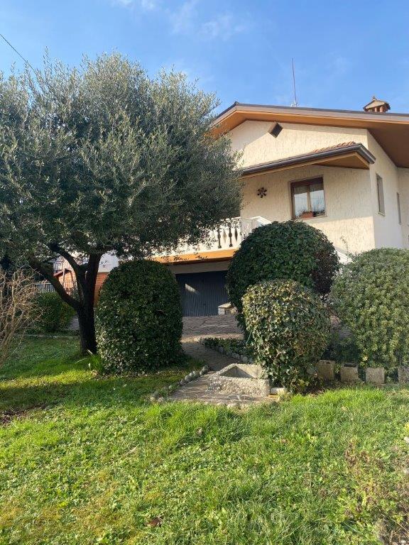 Casa plurilocale in vendita a Gorizia - Casa plurilocale in vendita a Gorizia