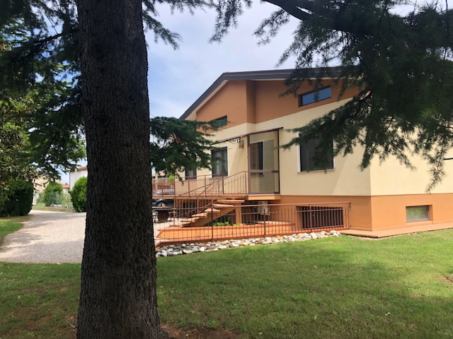 Casa plurilocale in vendita a Savogna d'Isonzo - Casa plurilocale in vendita a Savogna d'Isonzo