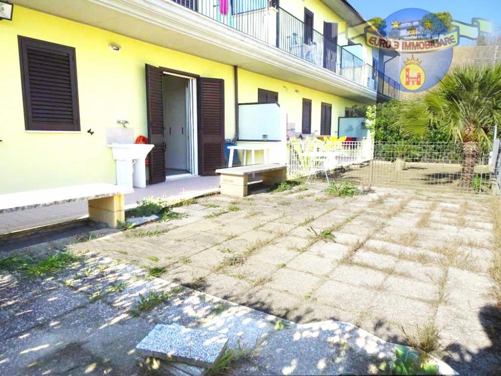 Appartamento plurilocale in vendita a Colli del Tronto - Appartamento plurilocale in vendita a Colli del Tronto
