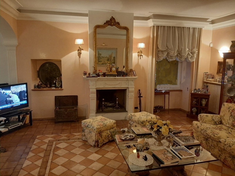 Appartamento plurilocale in vendita a Orvieto - Appartamento plurilocale in vendita a Orvieto