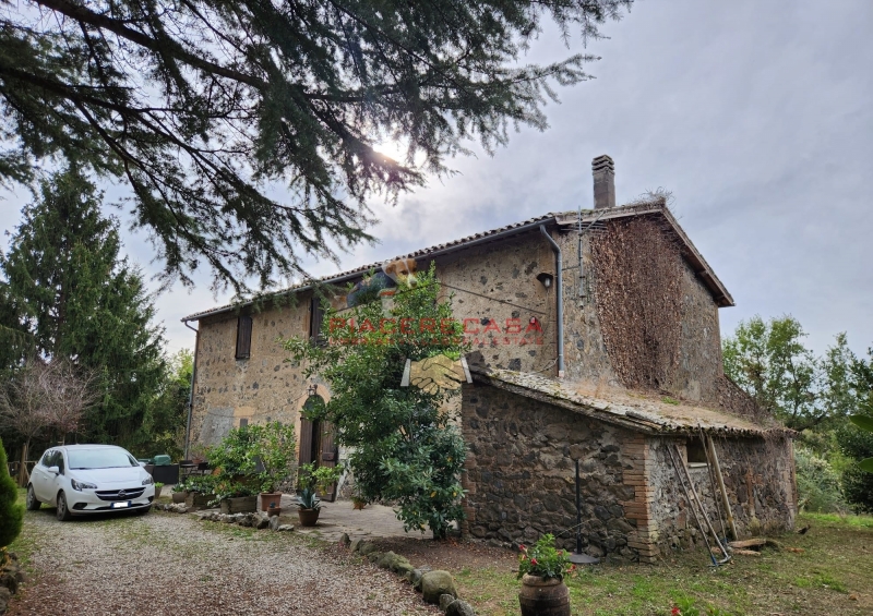 Rustico / casale plurilocale in vendita a Orvieto - Rustico / casale plurilocale in vendita a Orvieto