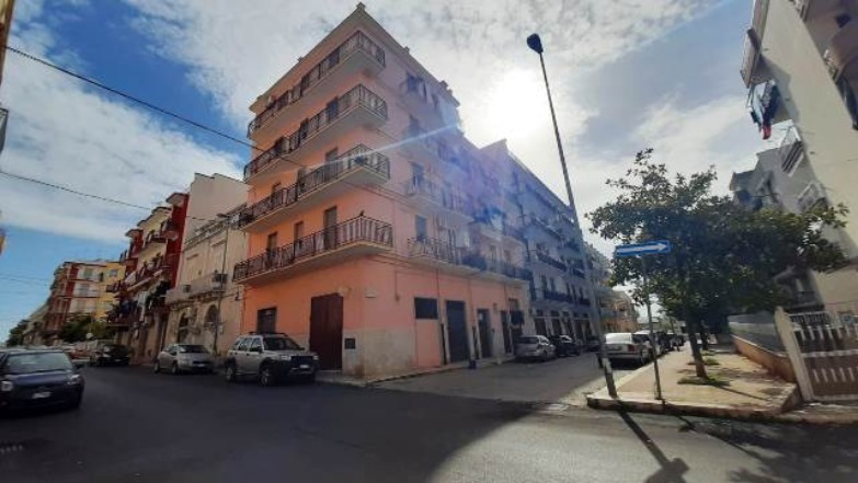 Appartamento trilocale in vendita a Ruvo di Puglia - Appartamento trilocale in vendita a Ruvo di Puglia