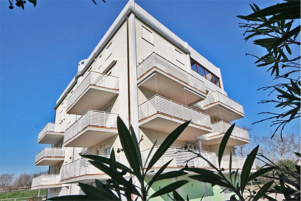 Appartamento quadrilocale in vendita a lignano-sabbiadoro - Appartamento quadrilocale in vendita a lignano-sabbiadoro