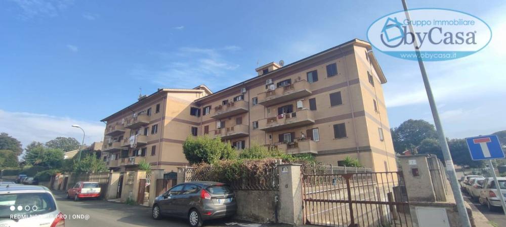 Appartamento trilocale in vendita a Manziana - Appartamento trilocale in vendita a Manziana