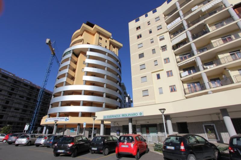 Appartamento trilocale in vendita a Cosenza - Appartamento trilocale in vendita a Cosenza