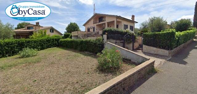 Villa indipendente plurilocale in vendita a Bracciano - Villa indipendente plurilocale in vendita a Bracciano