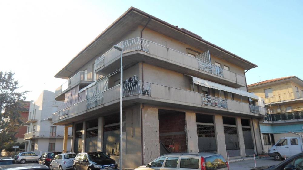 Appartamento plurilocale in vendita a Martinsicuro - Appartamento plurilocale in vendita a Martinsicuro